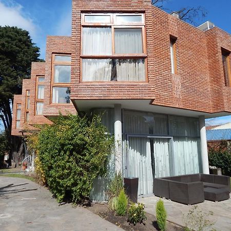 Hotel Aeropuerto Ezeiza Casa De Mr 몬테 그란데 외부 사진