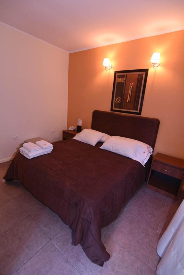 Hotel Aeropuerto Ezeiza Casa De Mr 몬테 그란데 외부 사진