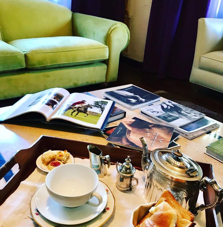 Hotel Aeropuerto Ezeiza Casa De Mr 몬테 그란데 외부 사진