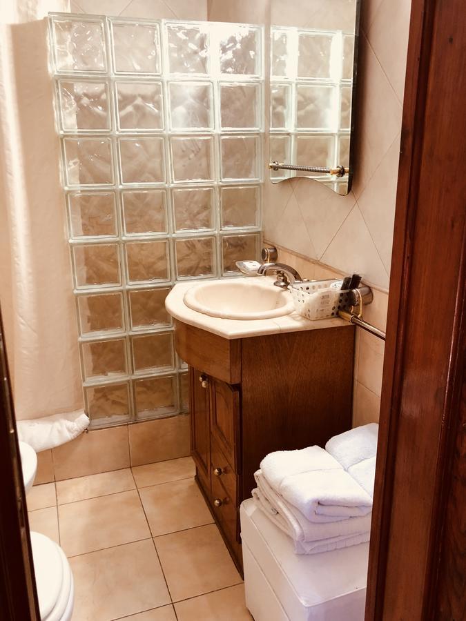 Hotel Aeropuerto Ezeiza Casa De Mr 몬테 그란데 외부 사진