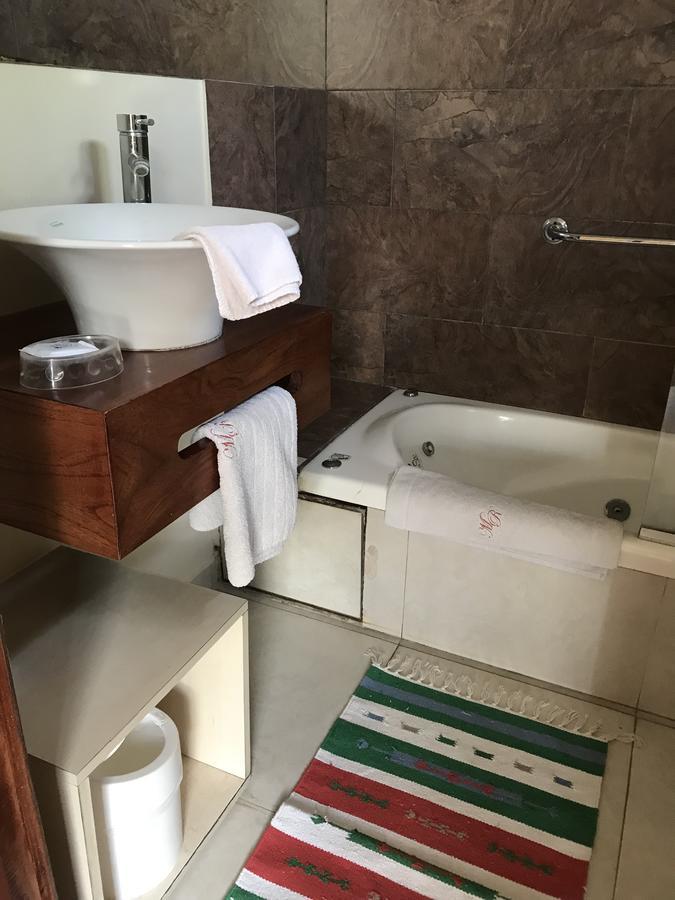 Hotel Aeropuerto Ezeiza Casa De Mr 몬테 그란데 외부 사진